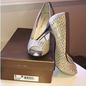 AUDREY BROOKE Silver Quillan Heels